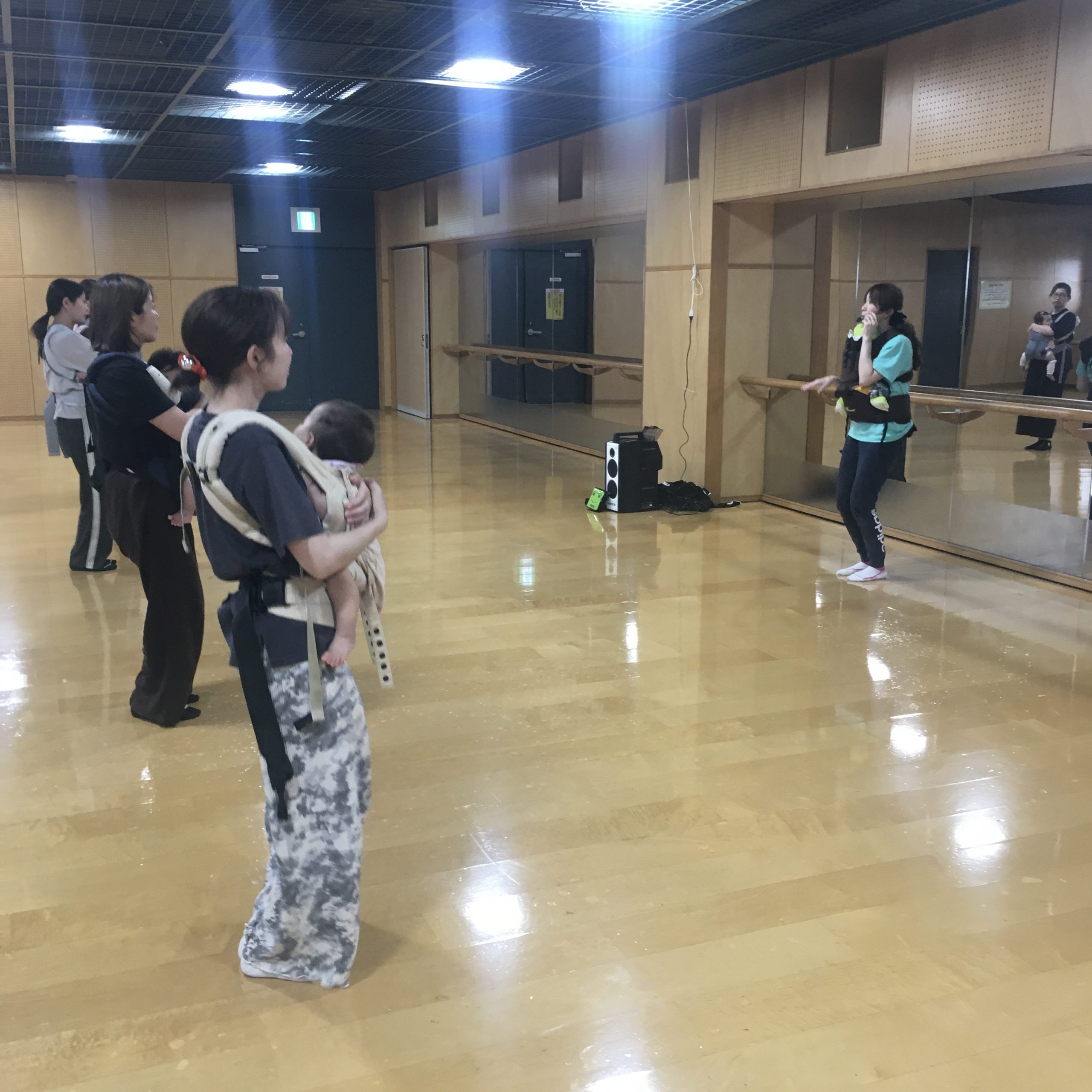 あかちゃんとママのふれあい体操